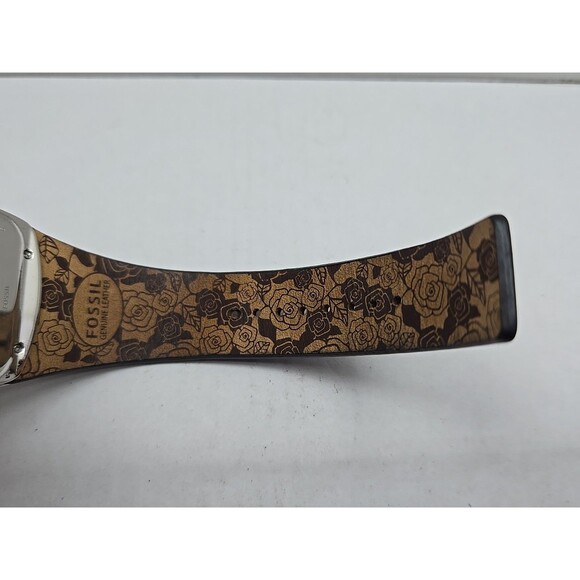 Fossil JR1238 Womens Floral Wide Leather Cuff Vintage Watch Quartz New Battery - Picture 11 of 12